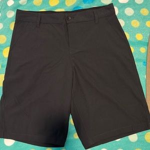 Tony Hawk brand Size 33 Men’s Hybrid short
